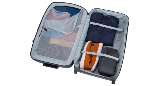 Thule Subterra 2 check-in suitcase wheeled duffel 70cm Dark Slate - Image 4